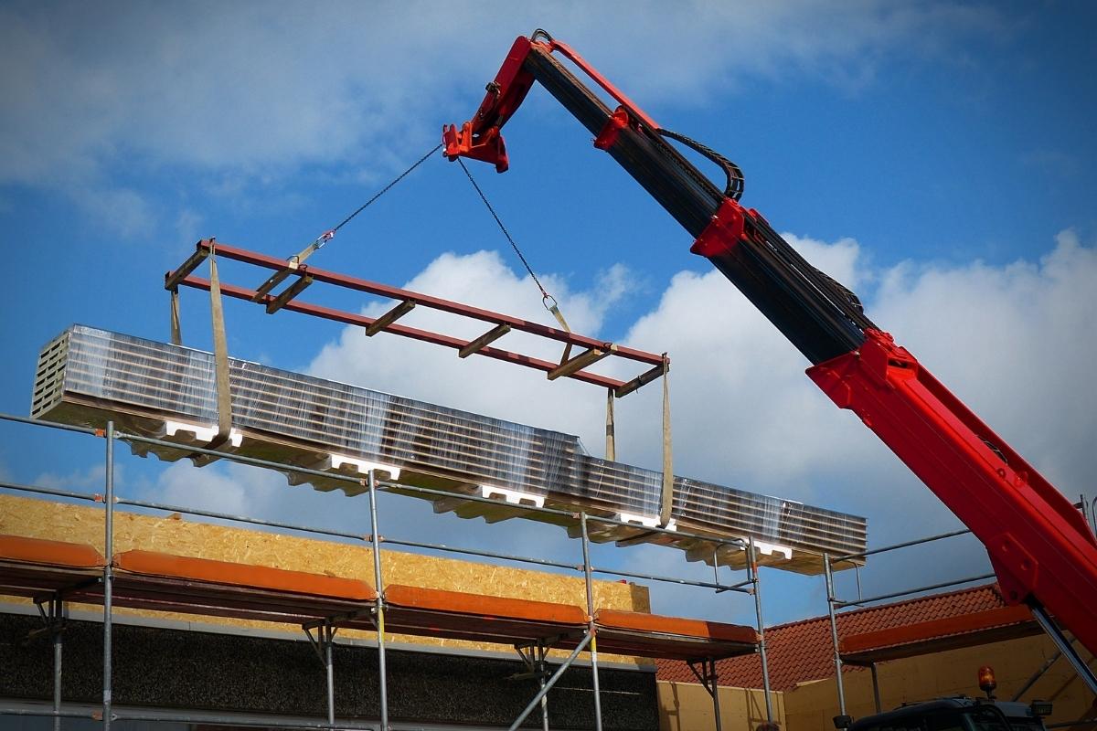 Yüksek İnşaat Projelerinde Vinç Kullanımının Avantajları